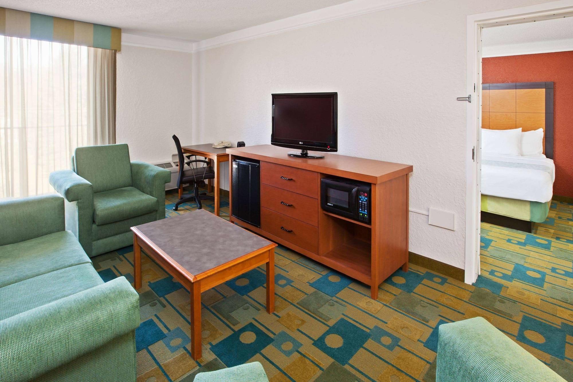 La Quinta By Wyndham Nashville Airport/Opryland Exterior foto