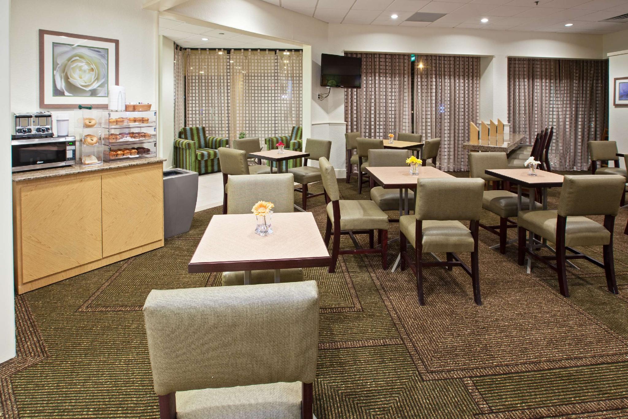 La Quinta By Wyndham Nashville Airport/Opryland Exterior foto