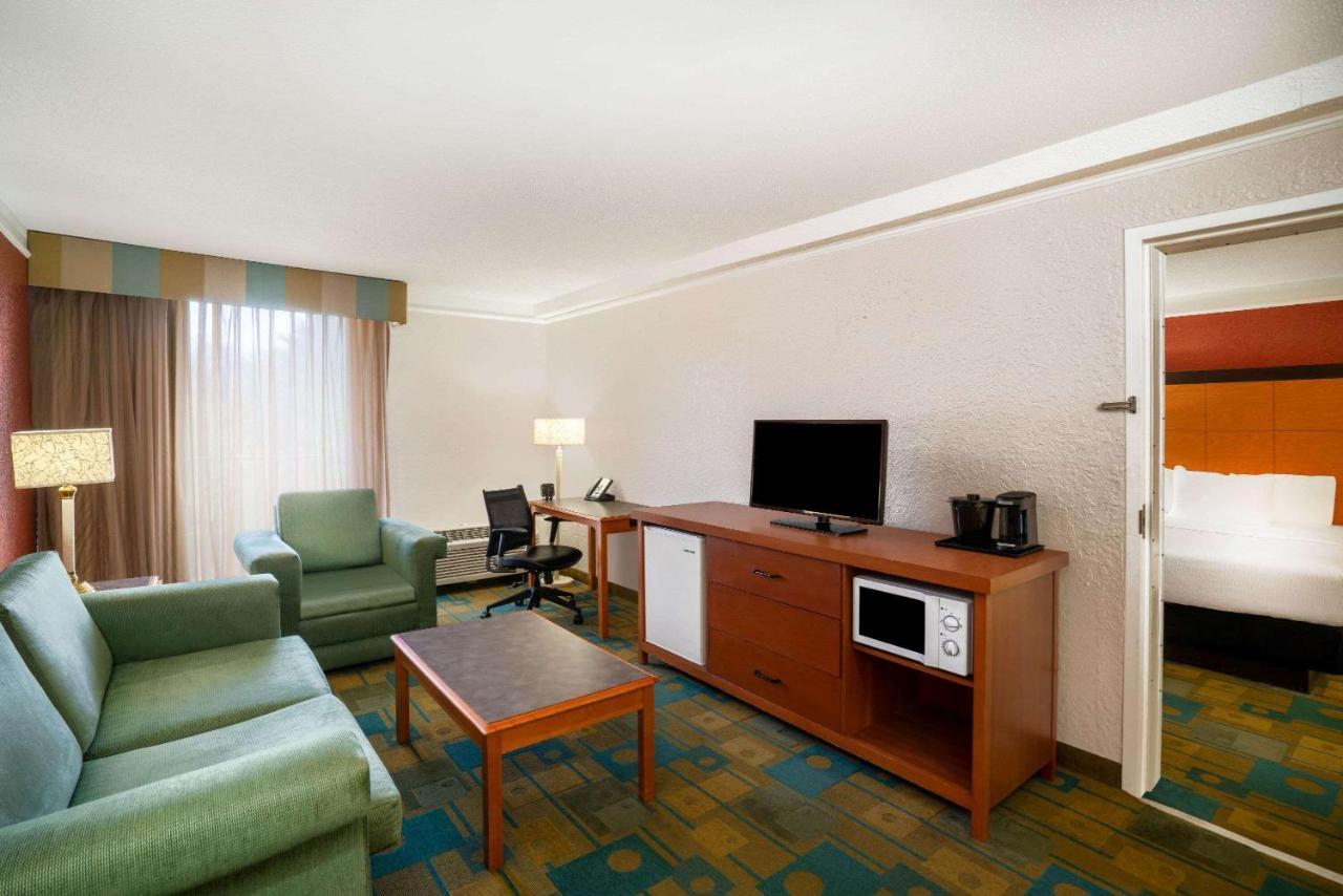 La Quinta By Wyndham Nashville Airport/Opryland Exterior foto